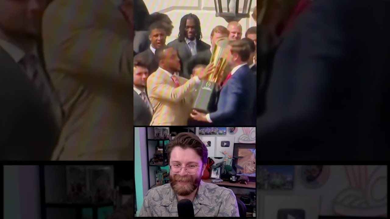 JD VANCE EMBARRASSES HIMSELF HILARIOUSLY