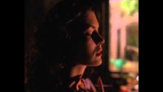 Lara Flynn Boyle Carotid Pulse