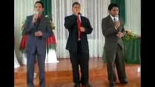 Quarteto Prommises cantando Sou Grato( Communion )