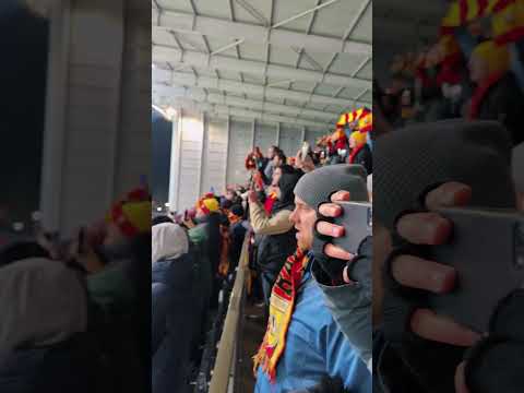 Un hommage éclairé et rythmé par Les Corons ❤️💛