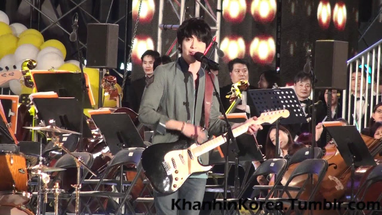 [110514] CNBlue - Love Girl (Pyeongchang Winter Olympics Bid) YongHwa-Focused