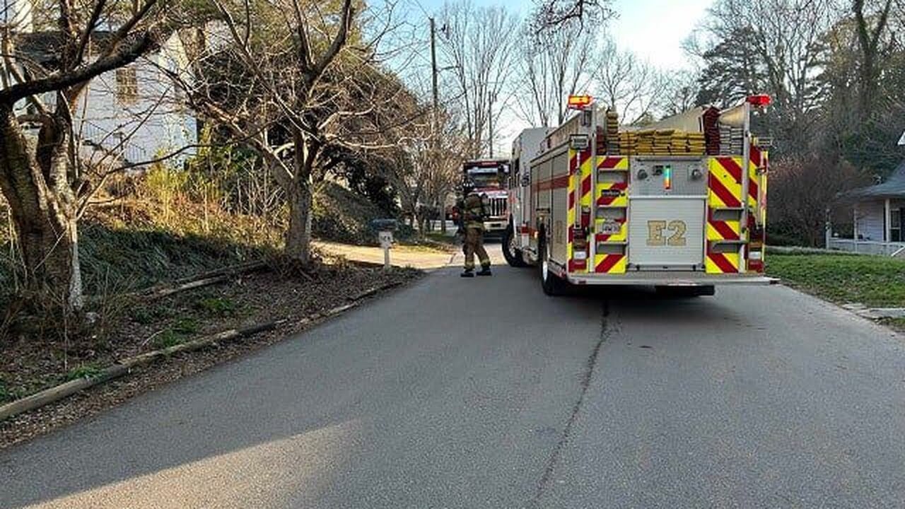 Homes evacuated due to gas leak in Decatur, city says - YouTube