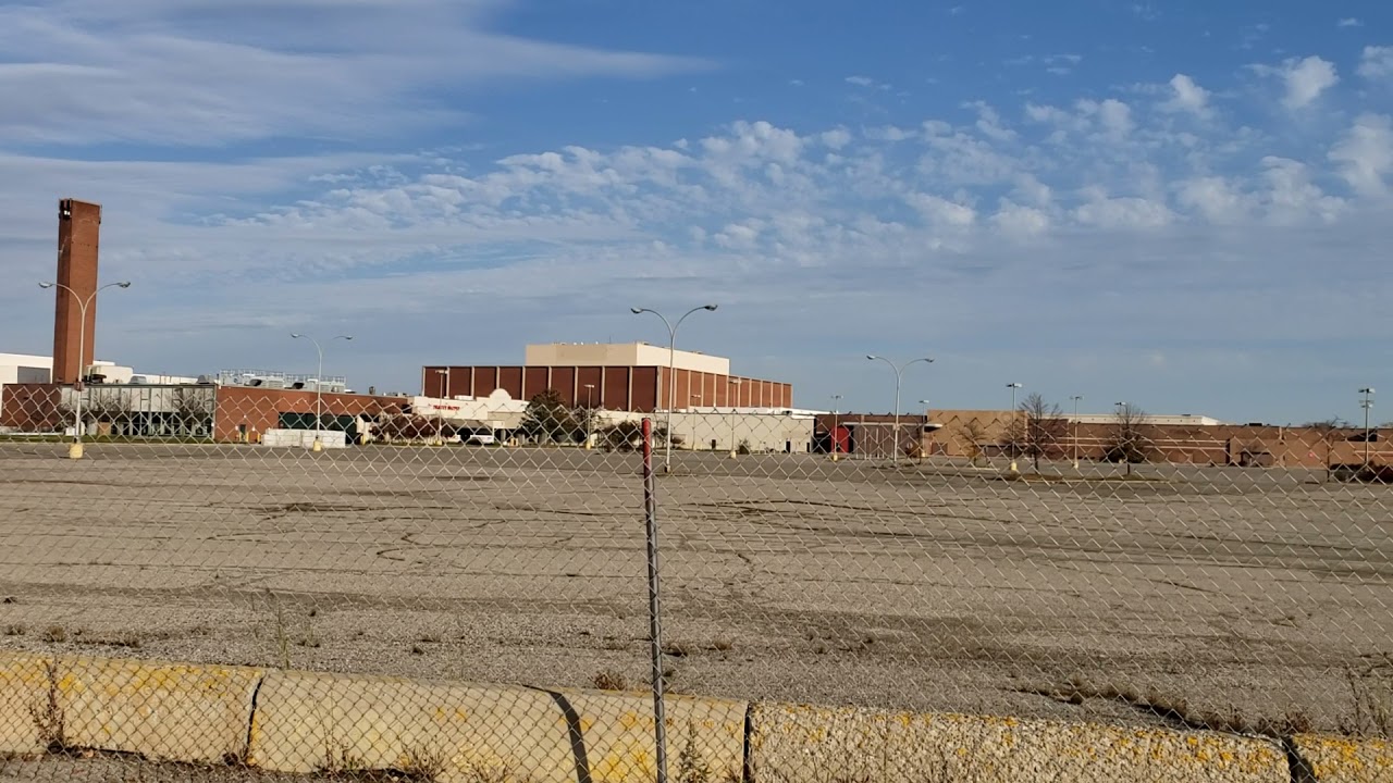 Eastland center Mall Harper Woods Michigan November 2021
