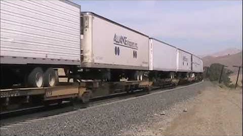 BNSF Stack Train Grings up Tehachapi Pass
