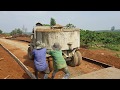 Xe công nông độ cối trộn bê tông làm đường
