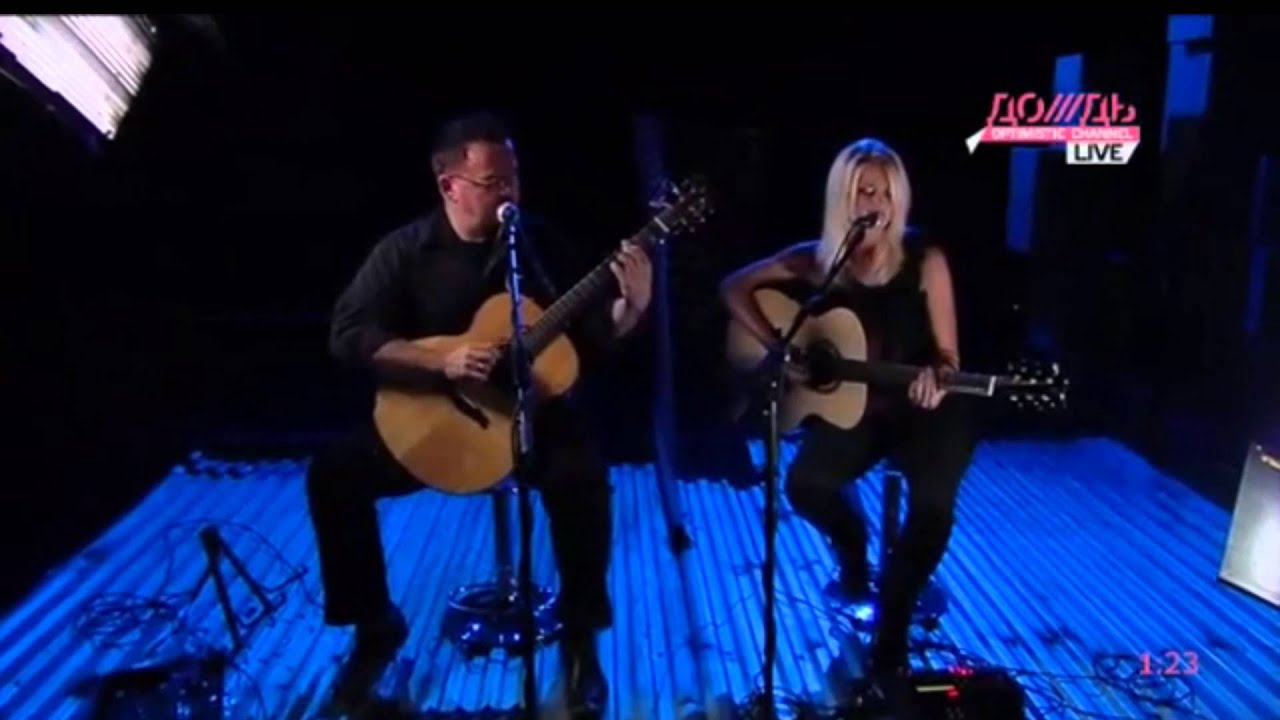 Don Ross & Brooke Miller on a Moscow TV show, November 2011