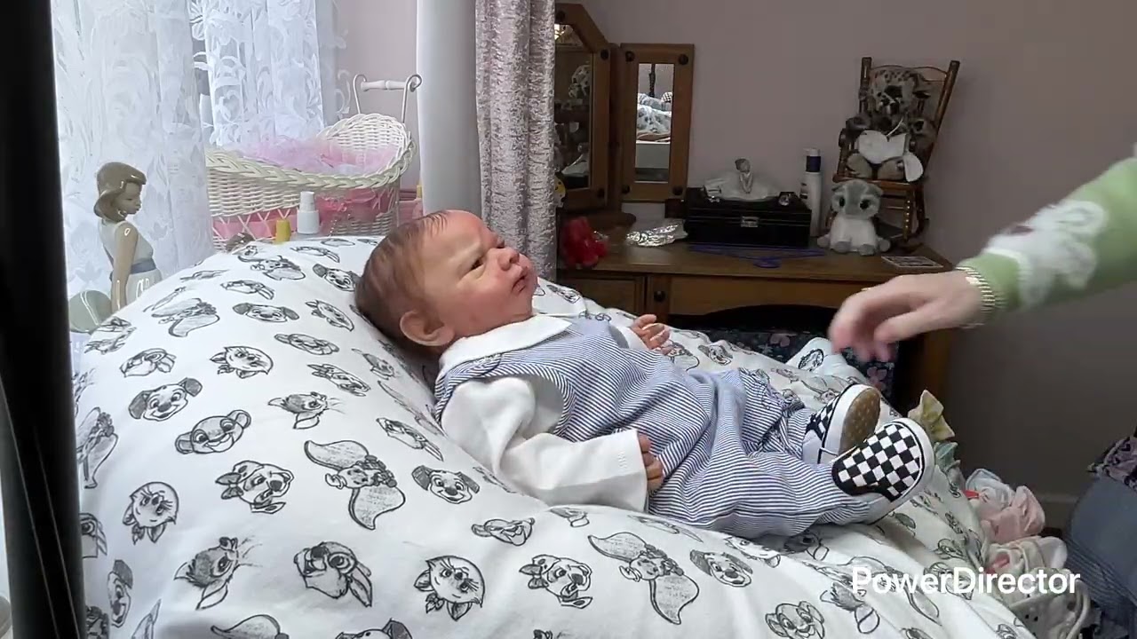 Whoop whoop newbies at the ready #reborn #rebornoriginal #newclothes host @JayDollsUK 