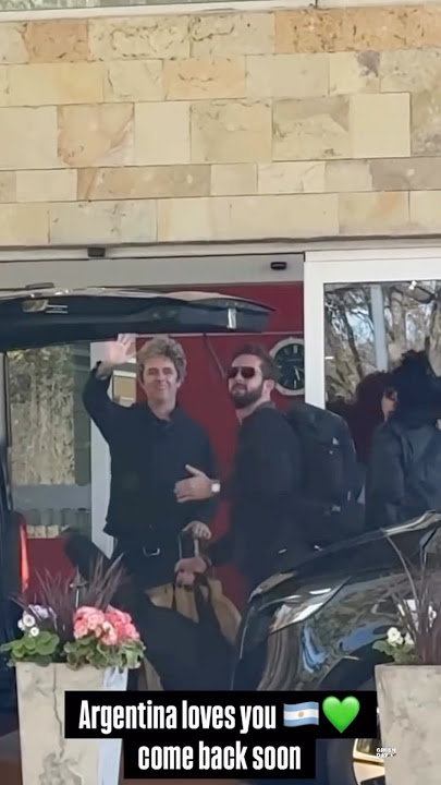 Green Day say goodbye to fans as they leave Argentina 🇦🇷