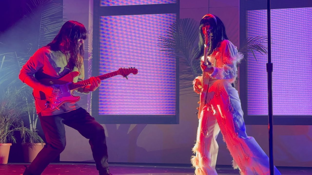 Khruangbin - Maria Tambien (Live at BBLV, Las Vegas 2024) - Partial ...