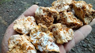 We share this way to easily get gold that is in rocks.