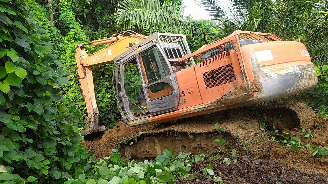 OPERATOR WAJIB TAU, AWAL MULA LAND CLEARNG MENGGUNAKAN EXCAVATOR