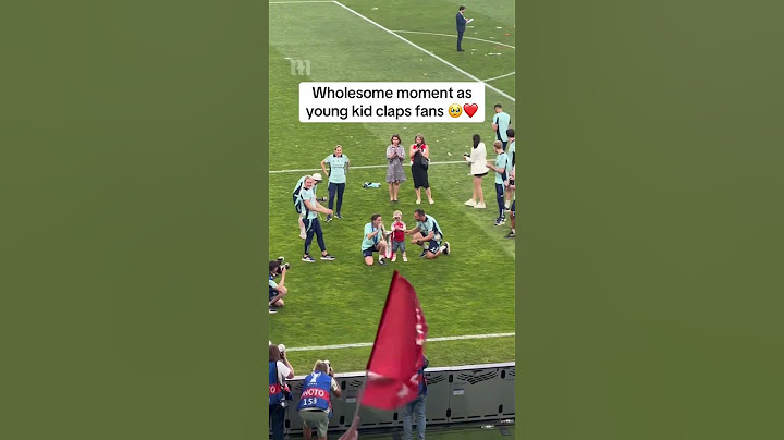Wzruszający moment, gdy chłopiec bił brawo kibicom Arsenalu po meczu Ligi Mistrzyń Kobiet