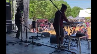 VIDÉO. À Buxerolles , le Food-trucks festival met le paquet sur les concerts