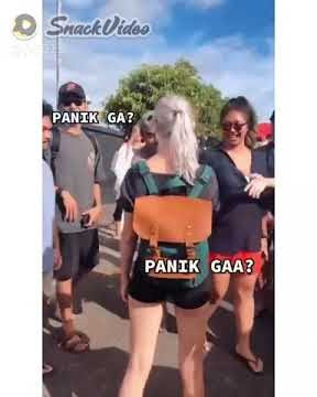 warga   62 BAR BAR  EVA ELFIE diajak Selfii