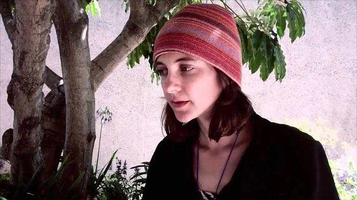 Artist Alley: Gabrielle Bell semi-autobiograp...