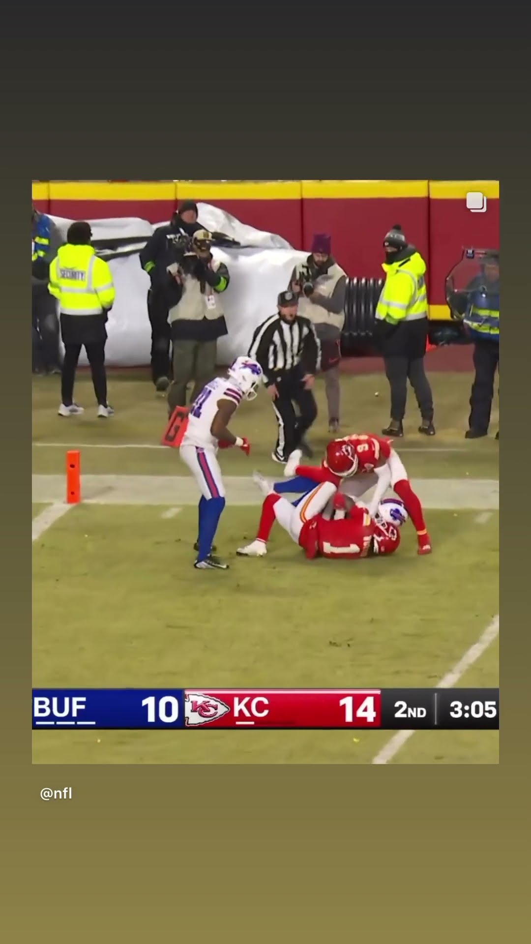 Ref made the fastest call in history #hoodnews #patrickmahomes #xavierworthy #referee #trending #how