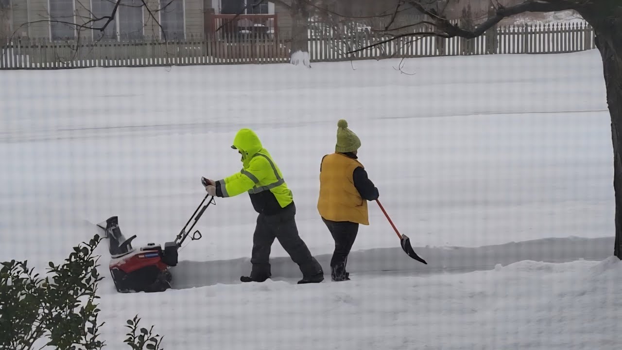 عاصفه ثلجيه مدمره تجمد امريكا