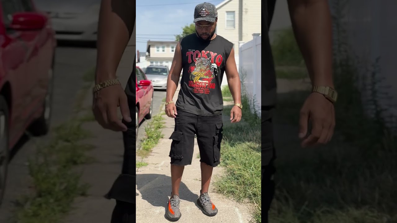 Yeezy 350 Carbon Beluga [On Feet]