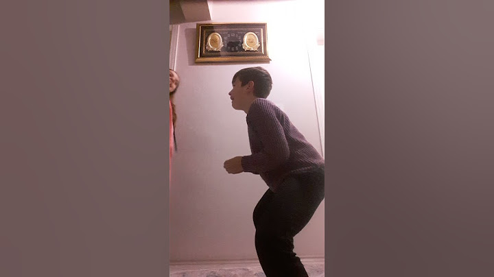 babasından dayak yiyen çocuk😂😂😂😂