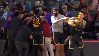 Markieff Morris shoves Danny Green during Lakers celebration after Game 2