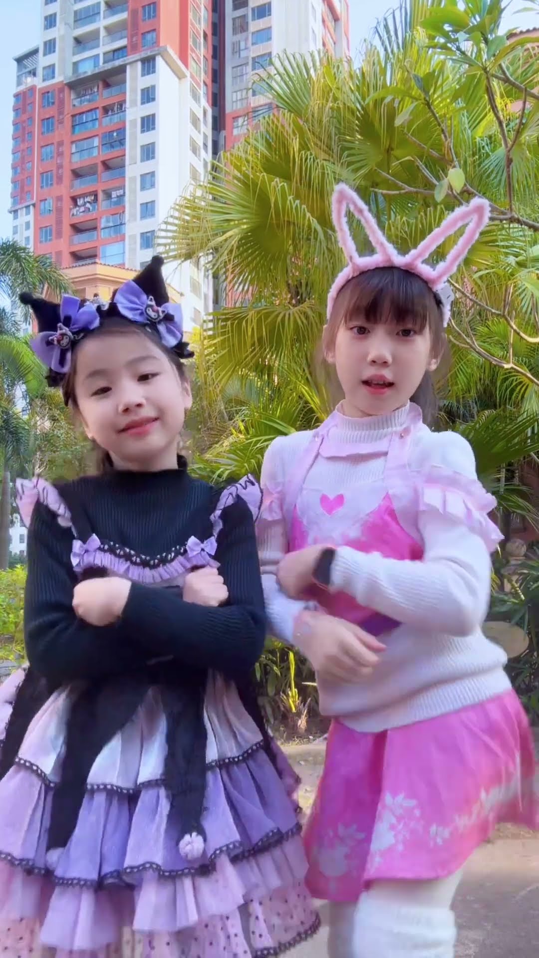 And Wutong to dance ding ding ding gesture dance ~# ding ding gesture dance# Tang Wutong# fruit