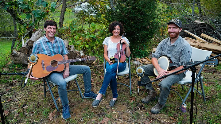 Pisgah Banjo Sessions with Zoe and Cloyd - "Salt R...