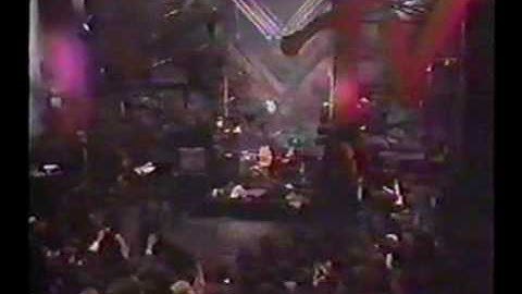 billy idol MTV 1983 Live part 8 "Mony Mony"
