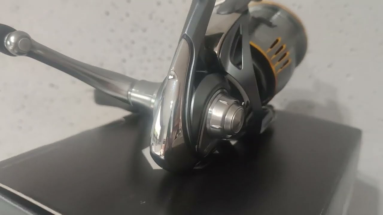 リール Daiwa AIRITY LT2500S Daiwa Spinning Reel AIRITY LT2500S-XH Japan 2023 Model from