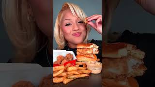 Crispy Chicken Burger Eating 🤤😋 #mukbang #mukbanghorfun #koreanfood #food #eating