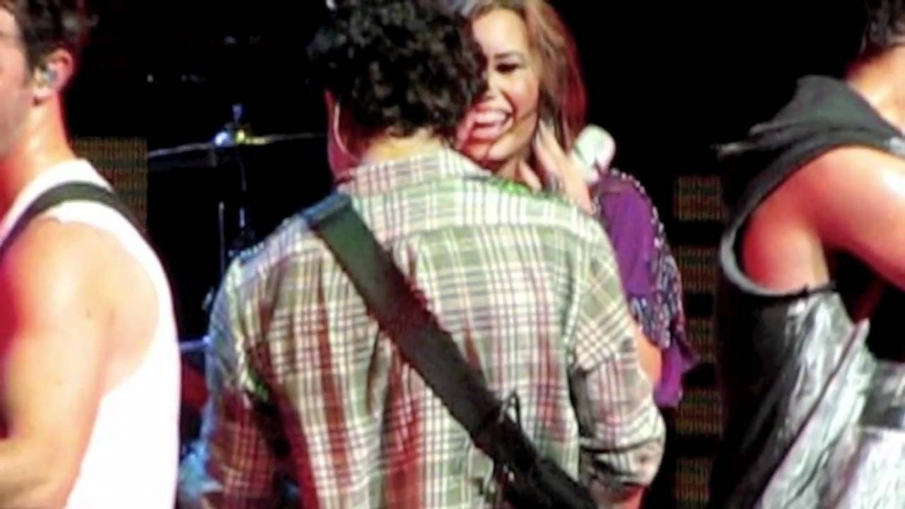 Nick/Demi Moments: Part 2