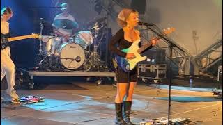 Nilüfer Yanya - Rid of Me - Live at Way Out West 2022