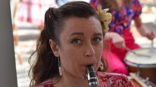 16) Chloe Feoranzo, clarinet,feature Si Tu Vois Ma Mere, Women of Swing @The Big Easy Ballroom