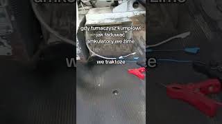 gdy tumaczysz jak ładować akumulatory w trakorze zimą ? #diesel#engine#transport#turbo #battery