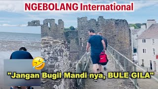 NGEBOLANG Tapi Mandi Nya Jangan Bugil Bule Gila ?