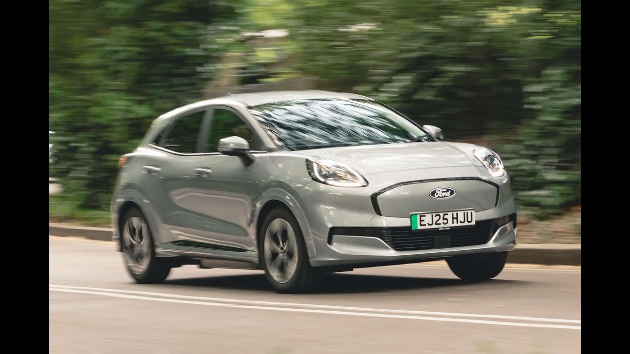 Компания Ford призывает Великобританию согласовать свои целевые показатели с ЕС в отношении элект...