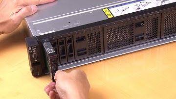 Lenovo ThinkSystem SR850 V2 installing a 2 5 inch hot swap drive