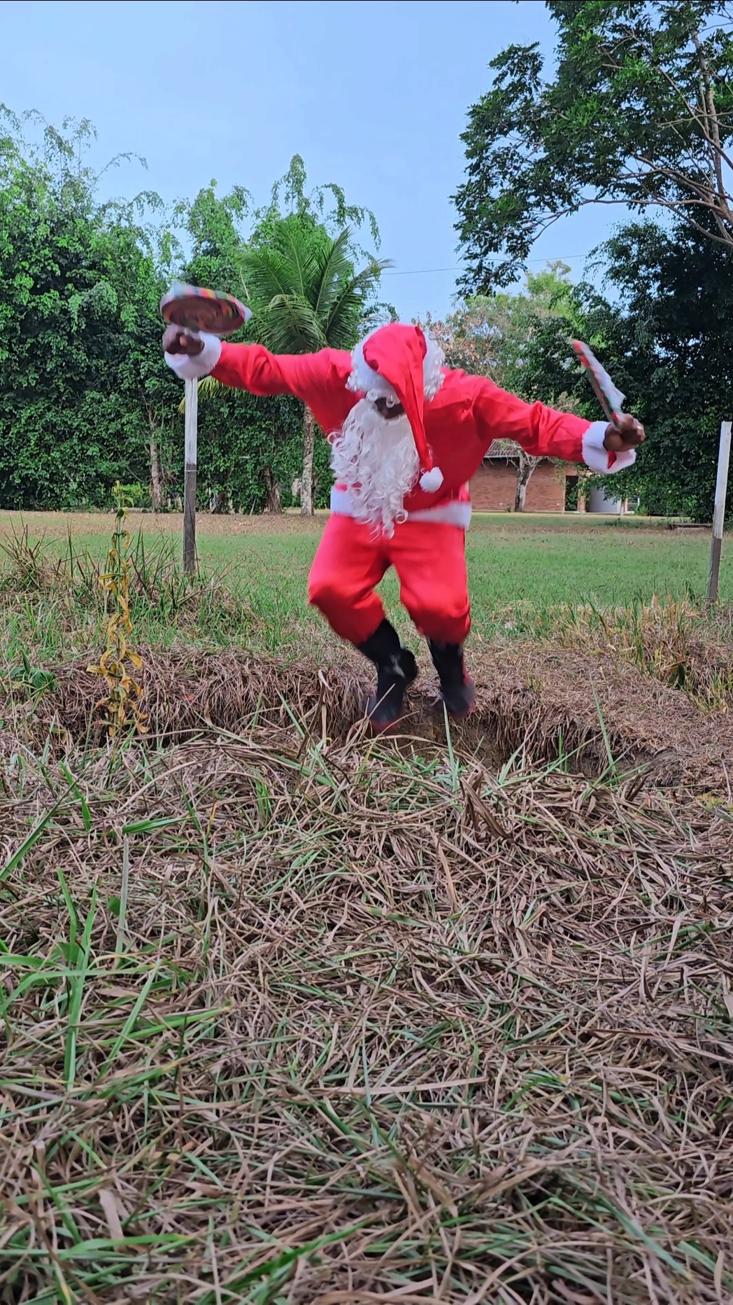 Papai Noel caiu no Buraco ????? #funny