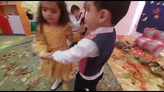 Masazır 4Saylı Uşaq Bağcasının Payız Bayramında Cətirlərlə Rəqs