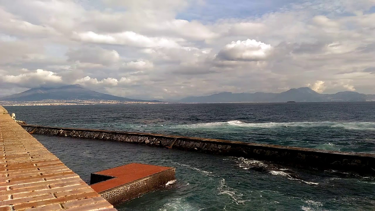 Mare In Burrasca A Posillipo YouTube