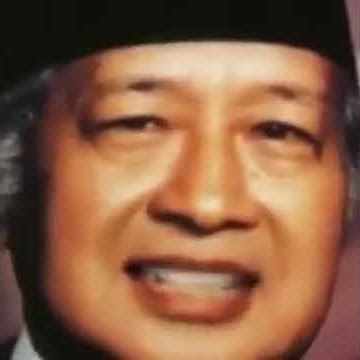 Percuma ganteng kalo gak pakboy(soeharto version)