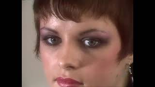 Watch Sheena Easton Modern Girl video