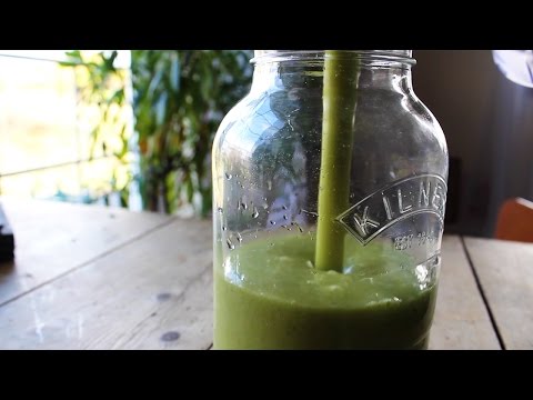 THE BEST GREEN SMOOTHIE