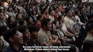 31  Bersinar Bagai Bintang Tim Surabaya