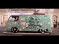 MERRY CHRISTMAS VOLKSWAGEN KOMBI - Capturing Moments (4K)