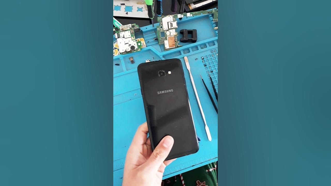 Cambio de pantalla Samsung galaxy j4 core sm-j410g - YouTube