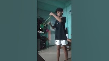 Practicing 4a yoyo trick