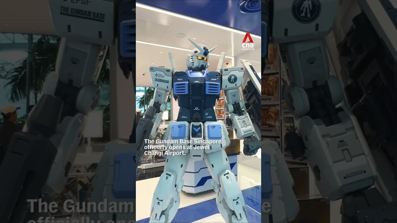 В аэропорту Jewel Changi открылась база Gundam Base Singapore.