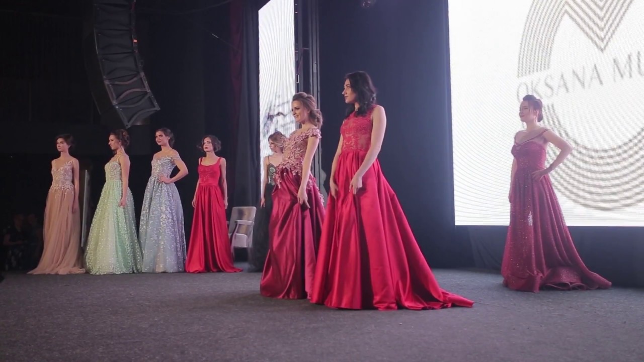 Показ вечерних платьев. Оксана Муха. Свадебный бал 2017 / Ежегодный бал открытия свадебного сезона