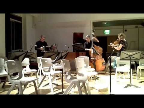 Ensayo. Libertango, Astor Piazzolla. Carlos Morera, bandoneón.