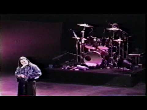 10000 Maniacs - My Sister Rose (1989) New Haven, CT